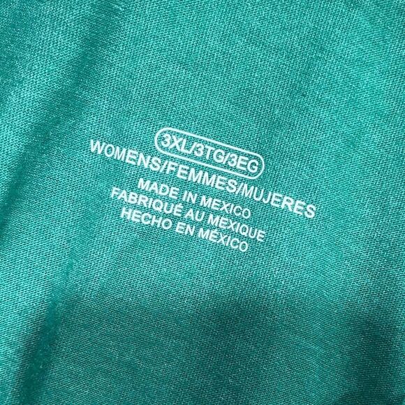 NWOT 2 Pack Womens Shirts V-Neckline Short Sleeve Pullover Green Size 3XL - Picture 2 of 5